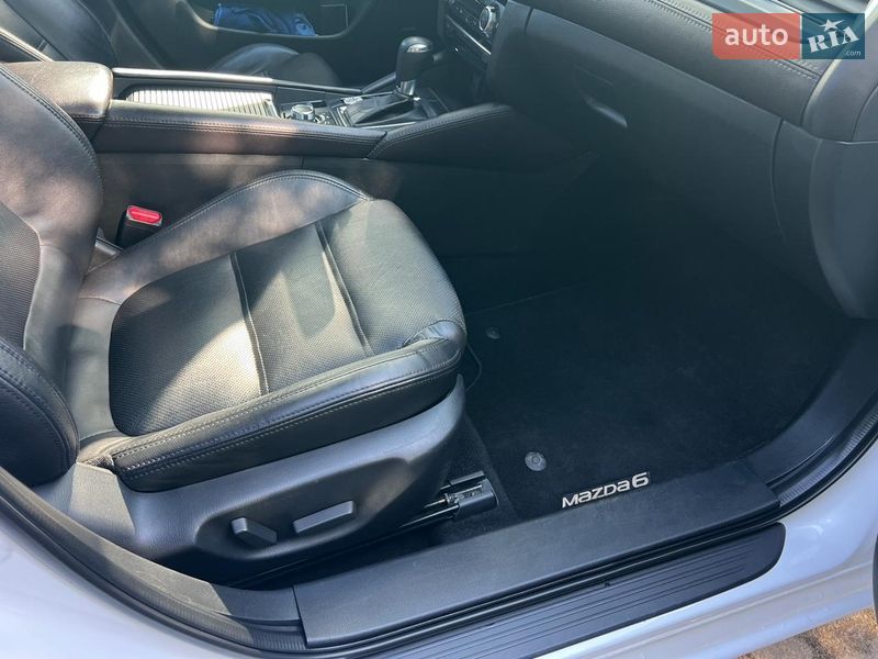 Седан Mazda 6 2016 в Львове