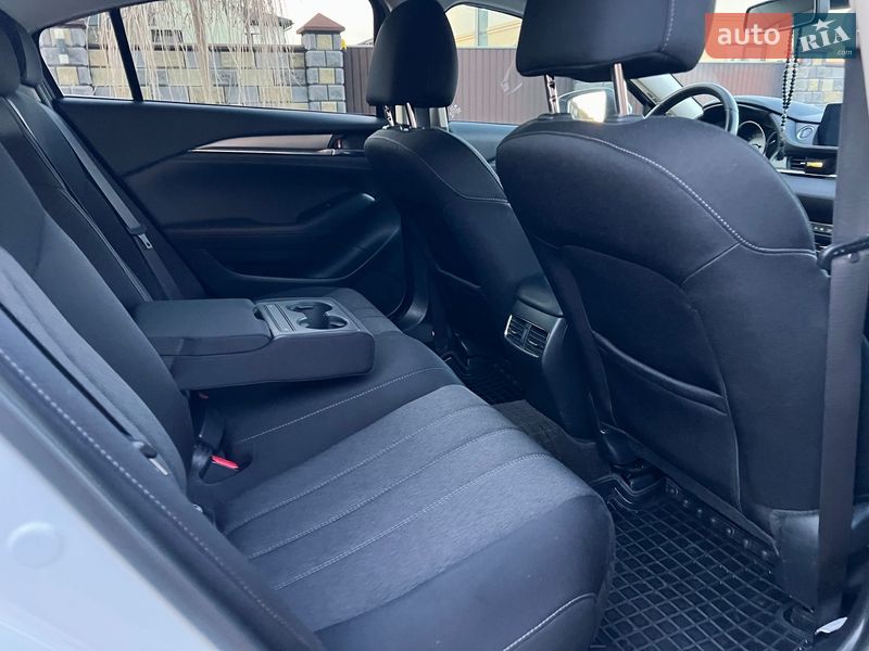 Седан Mazda 6 2019 в Киеве