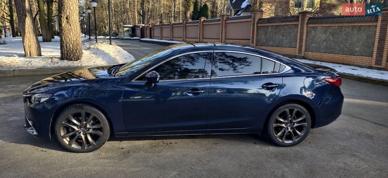 Седан Mazda 6 2015 в Чернігові