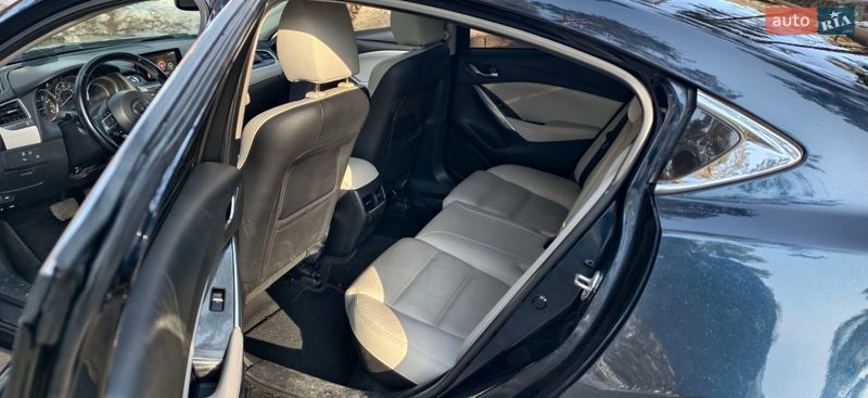 Седан Mazda 6 2015 в Чернігові