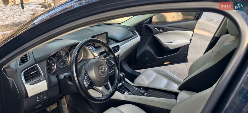 Седан Mazda 6 2015 в Чернігові