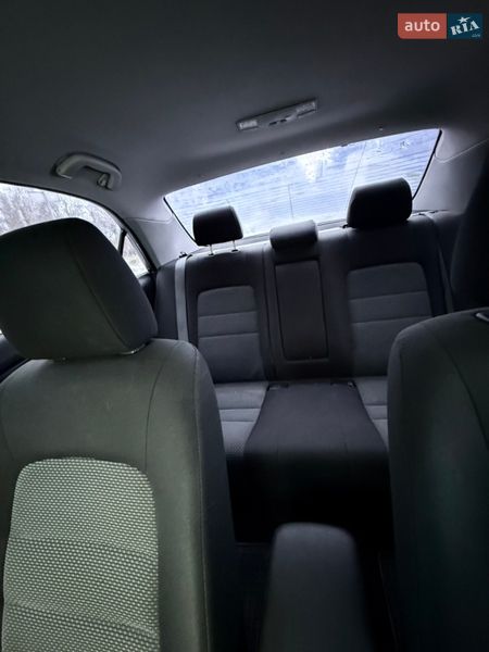 Седан Mazda 6 2005 в Луцьку