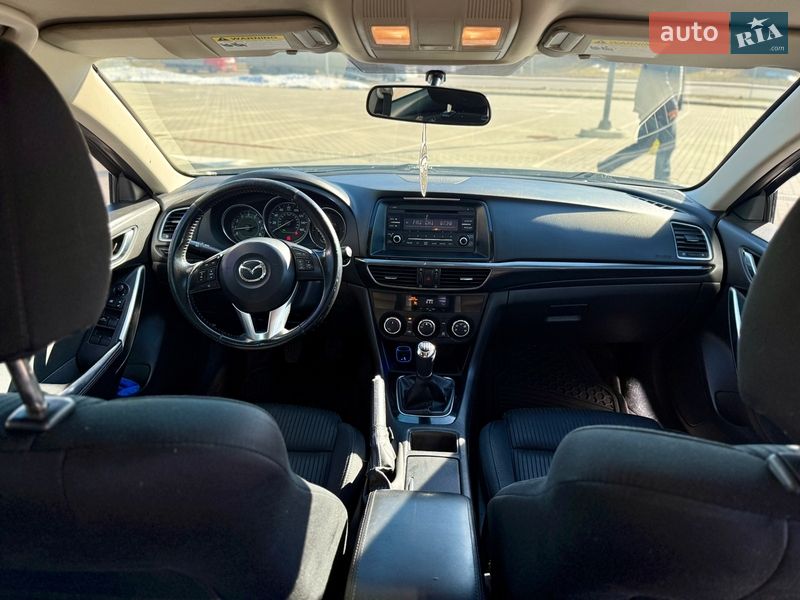 Седан Mazda 6 2014 в Львові