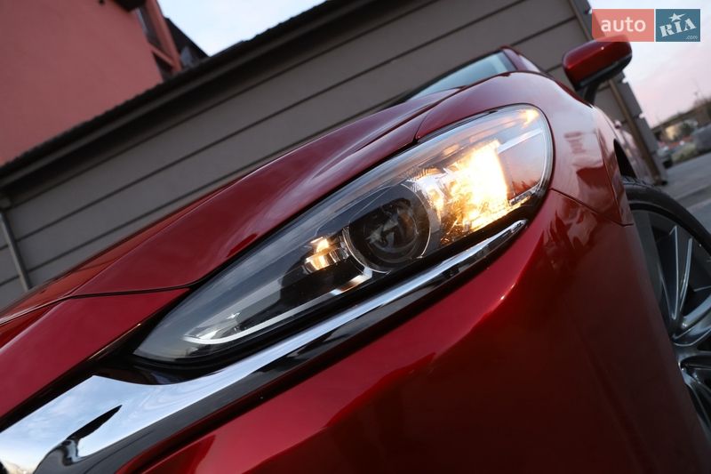 Седан Mazda 6 2018 в Дрогобыче