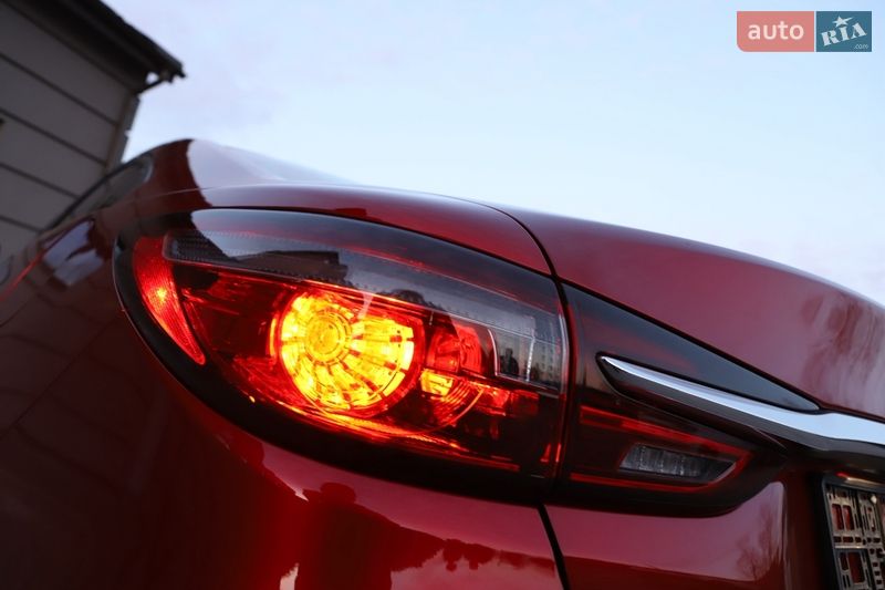 Седан Mazda 6 2018 в Дрогобыче