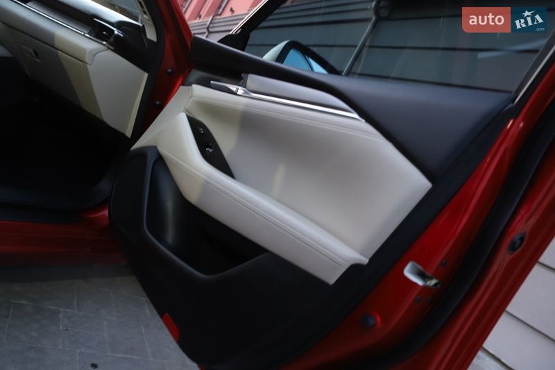 Седан Mazda 6 2018 в Дрогобыче