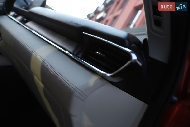 Седан Mazda 6 2018 в Дрогобыче