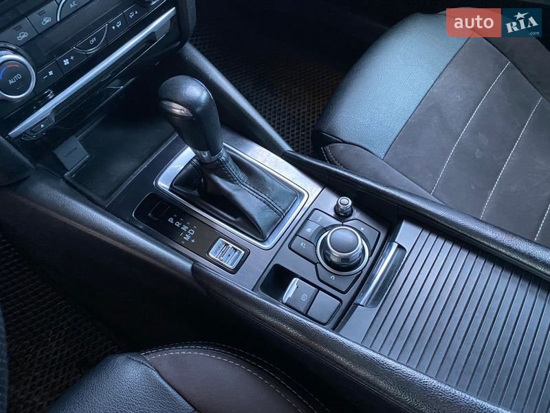 Седан Mazda 6 2017 в Харкові