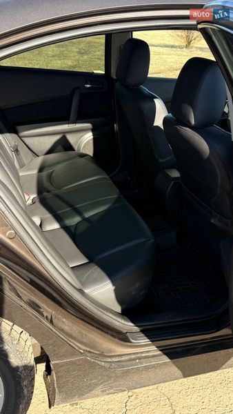 Седан Mazda 6 2011 в Краснограде