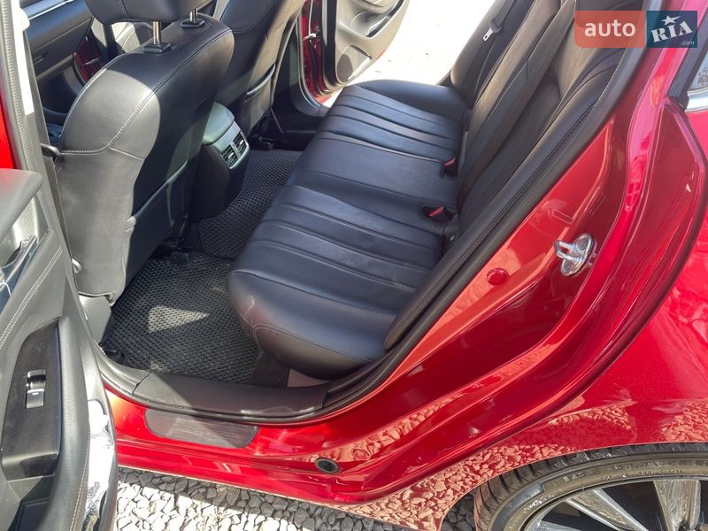 Седан Mazda 6 2020 в Вишневом