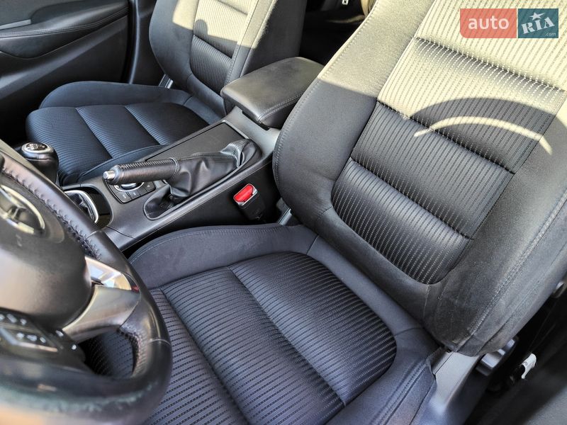 Универсал Mazda 6 2013 в Киеве