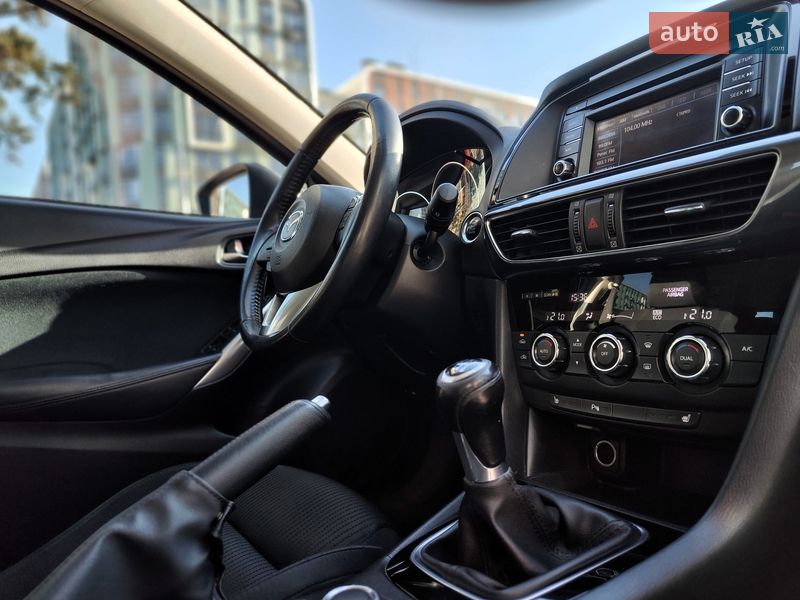 Универсал Mazda 6 2013 в Киеве