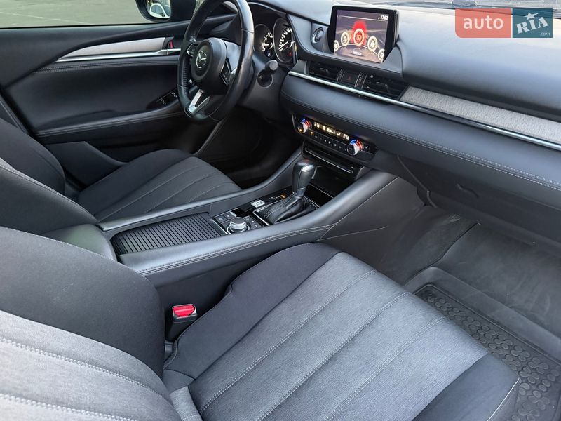 Седан Mazda 6 2019 в Киеве