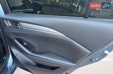 Седан Mazda 6 2019 в Киеве