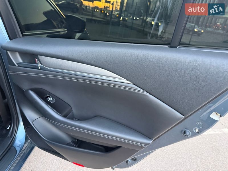 Седан Mazda 6 2019 в Киеве