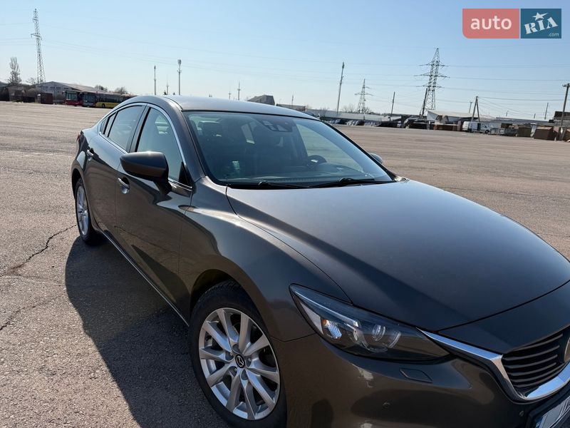 Седан Mazda 6 2016 в Ужгороді