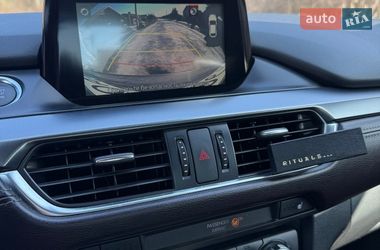 Седан Mazda 6 2016 в Ужгороді