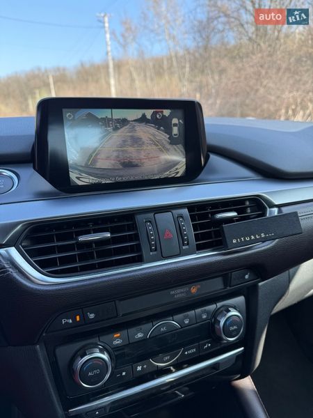 Седан Mazda 6 2016 в Ужгороді