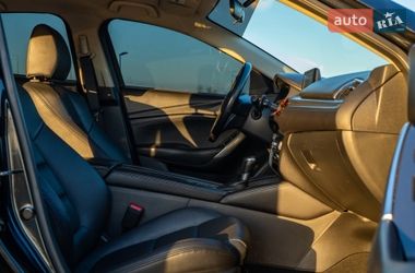Седан Mazda 6 2015 в Киеве