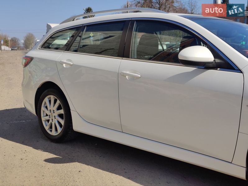 Універсал Mazda 6 2010 в Луцьку