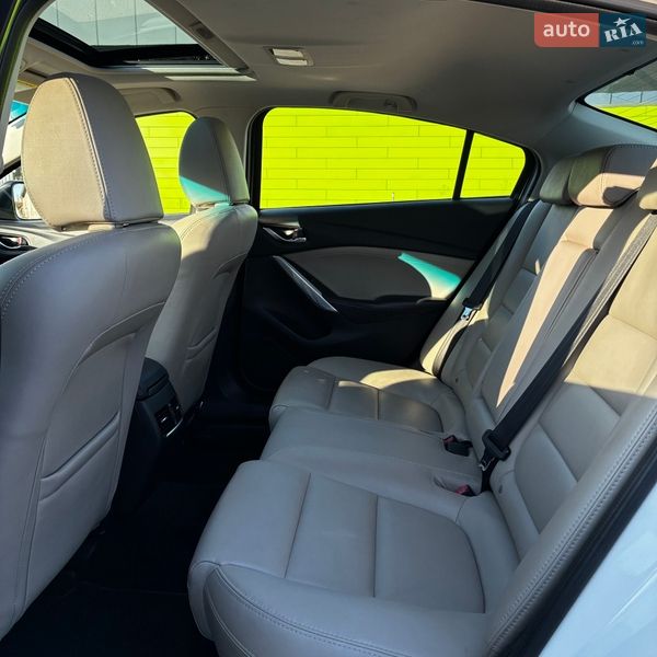 Седан Mazda 6 2014 в Киеве