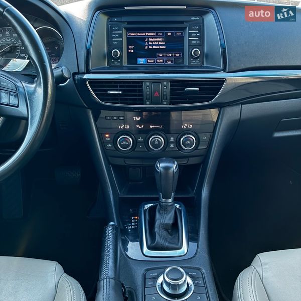 Седан Mazda 6 2014 в Киеве