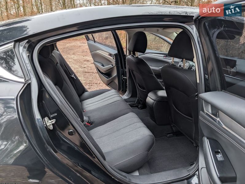 Седан Mazda 6 2019 в Киеве