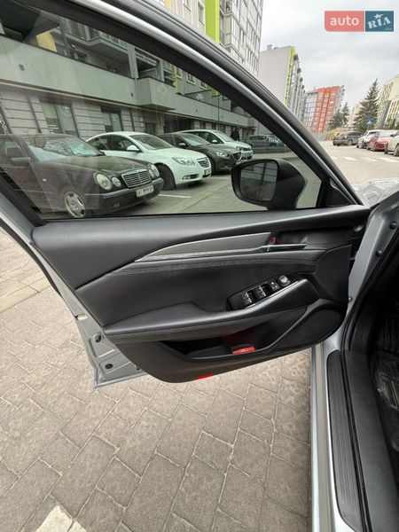 Седан Mazda 6 2019 в Львове
