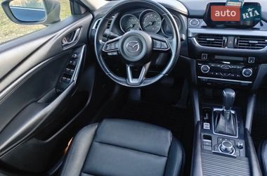 Седан Mazda 6 2017 в Чернигове
