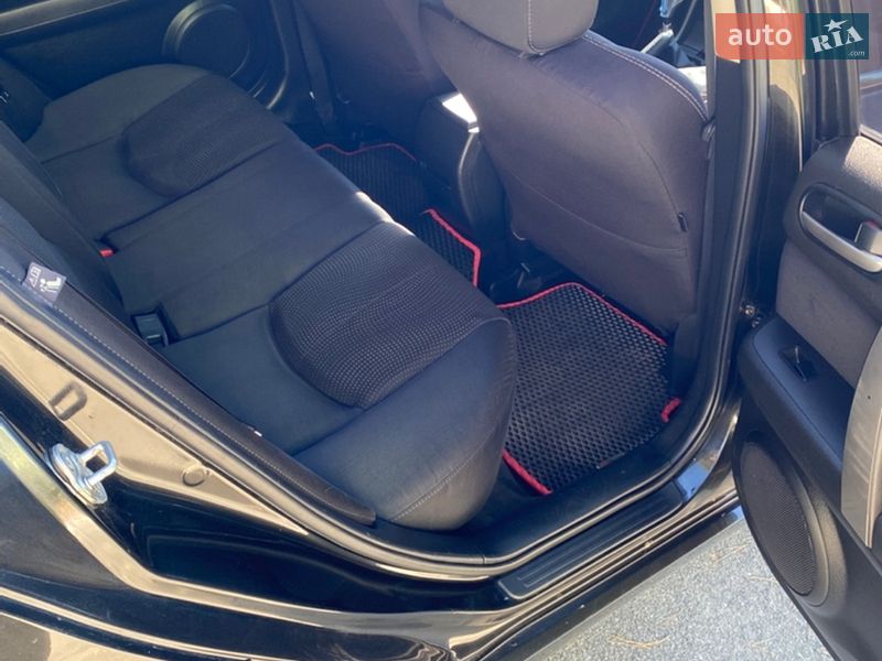 Седан Mazda 6 2007 в Лебедині