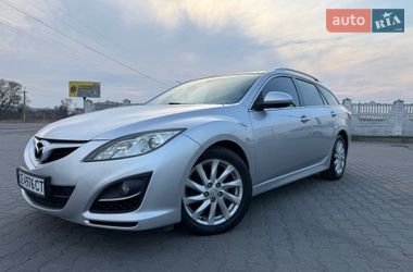 Універсал Mazda 6 2011 в Чернівцях