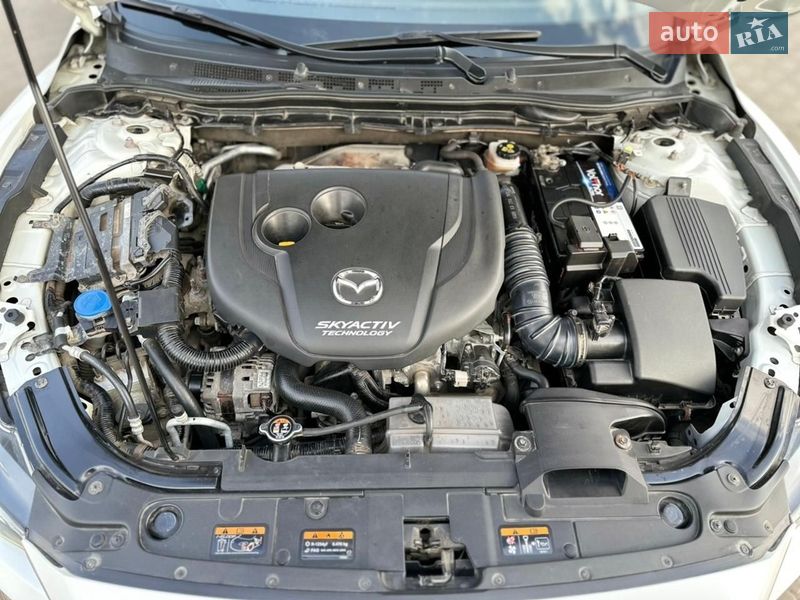 Седан Mazda 6 2016 в Дубні