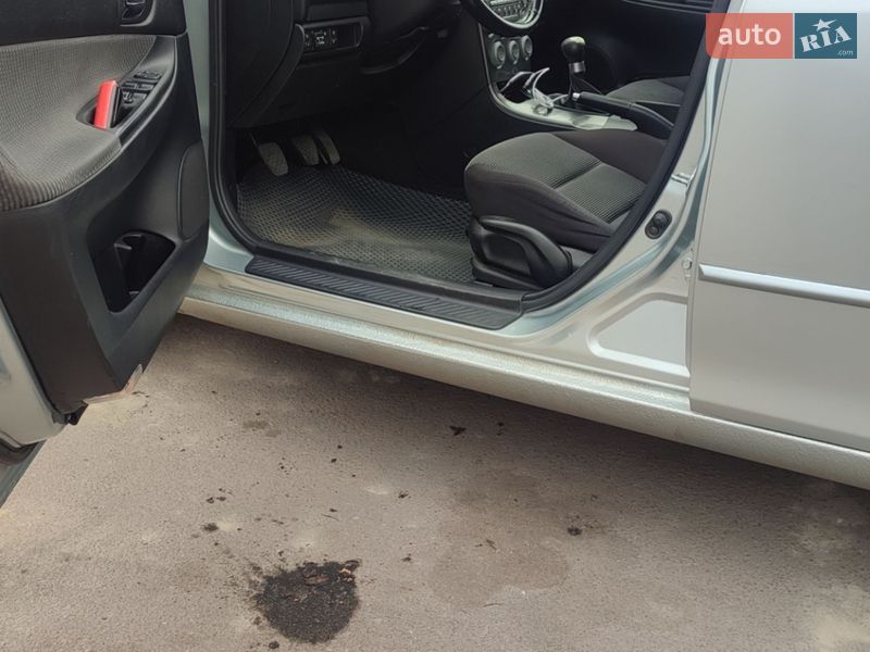 Універсал Mazda 6 2003 в Житомирі