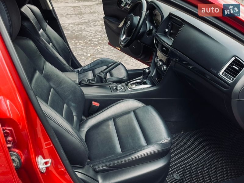 Седан Mazda 6 2013 в Тернополе