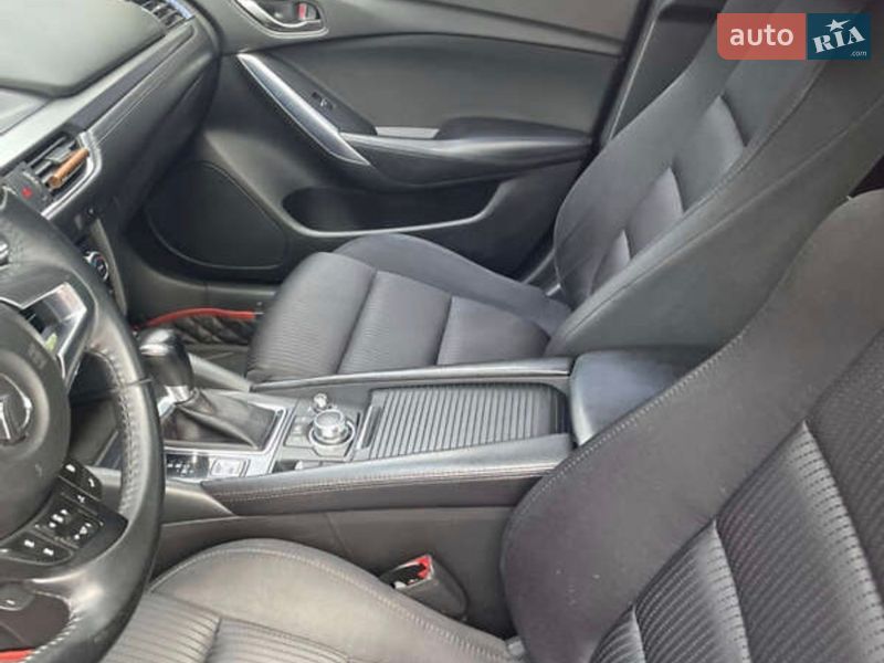 Седан Mazda 6 2015 в Полтаві