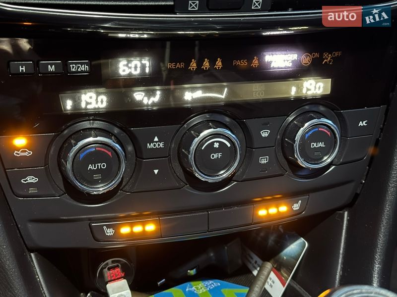 Седан Mazda 6 2013 в Днепре