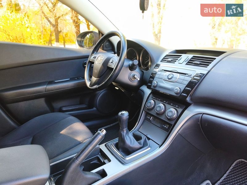 Универсал Mazda 6 2010 в Ровно