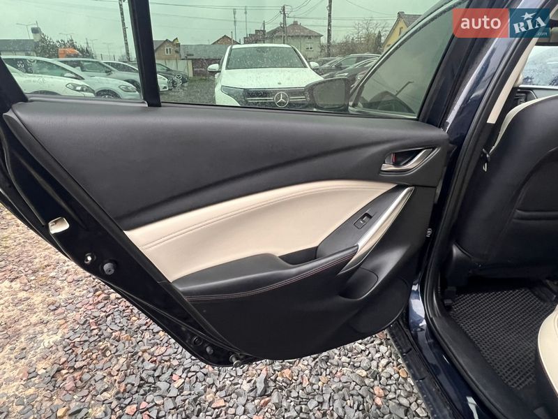 Седан Mazda 6 2015 в Львове