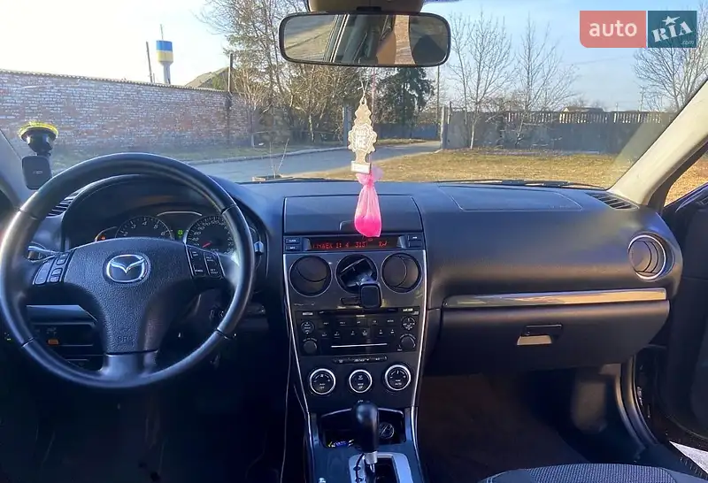 Mazda 6