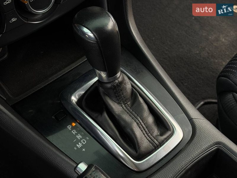 Седан Mazda 6 2014 в Днепре