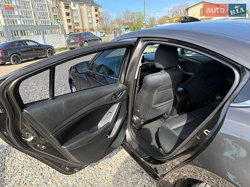 Седан Mazda 6 2015 в Коломые