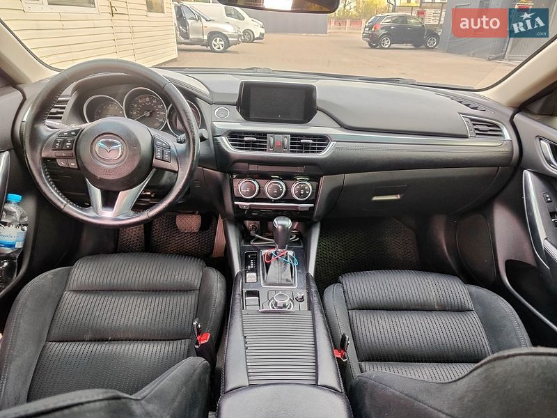Седан Mazda 6 2016 в Днепре