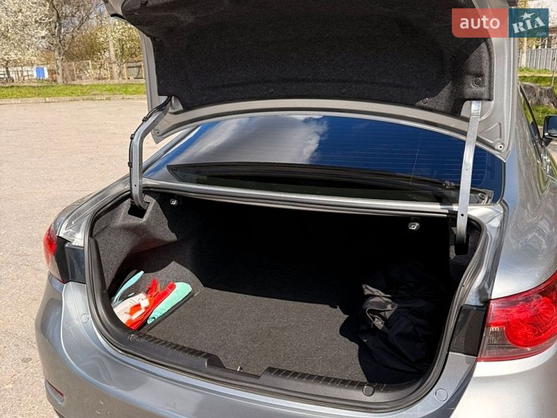 Седан Mazda 6 2013 в Фастові