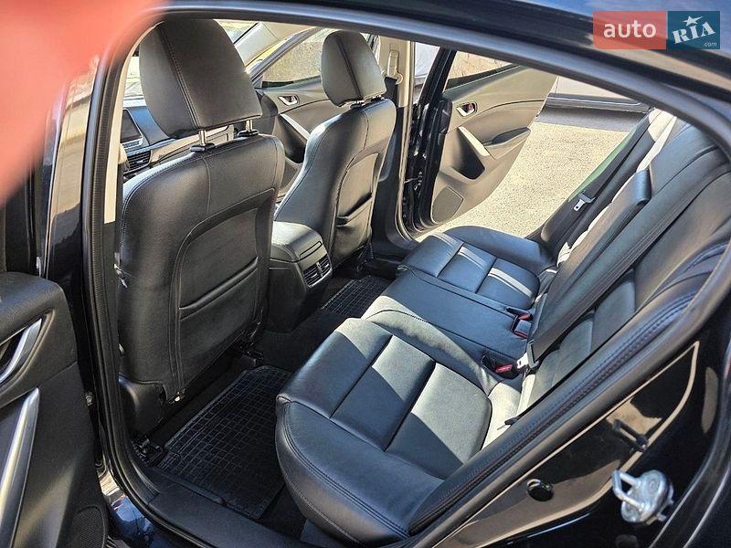 Седан Mazda 6 2013 в Александрие