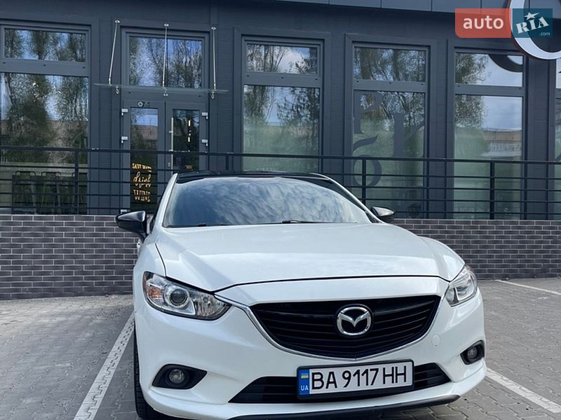 Седан Mazda 6 2013 в Черновцах