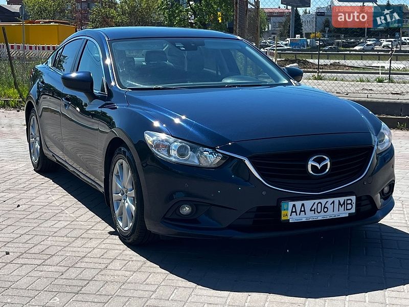 Седан Mazda 6 2015 в Борщеве