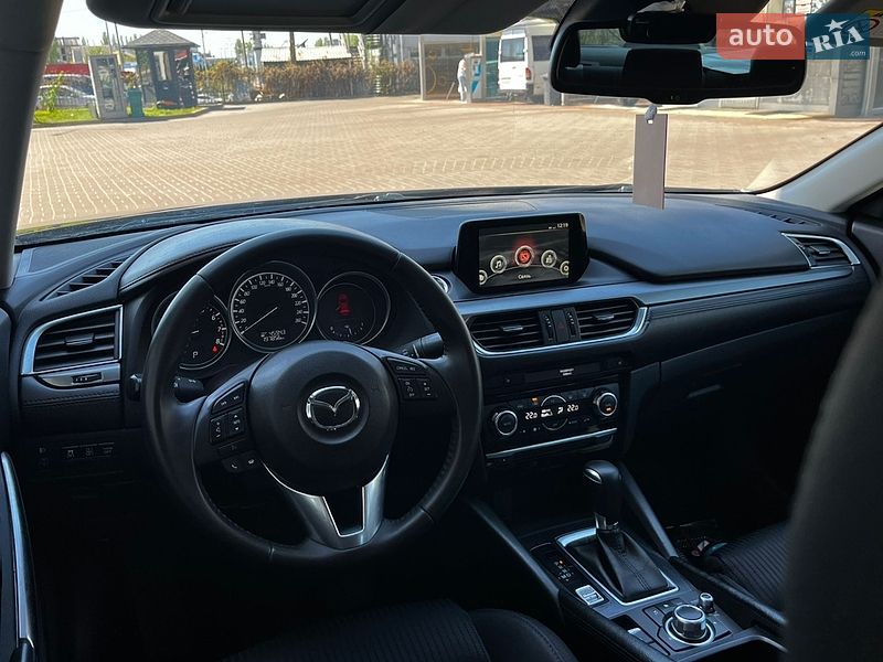Седан Mazda 6 2015 в Борщеве