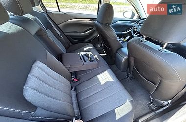 Седан Mazda 6 2019 в Киеве