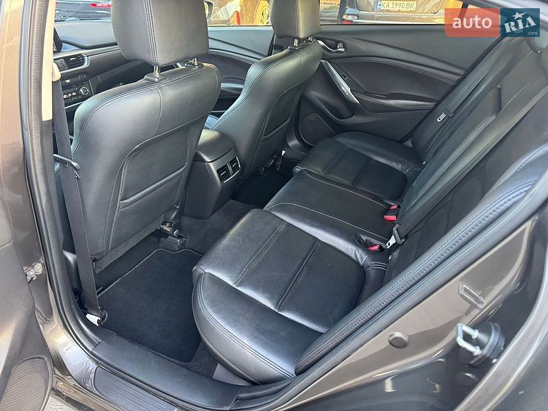 Седан Mazda 6 2016 в Киеве