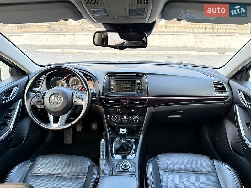 Седан Mazda 6 2014 в Тараще